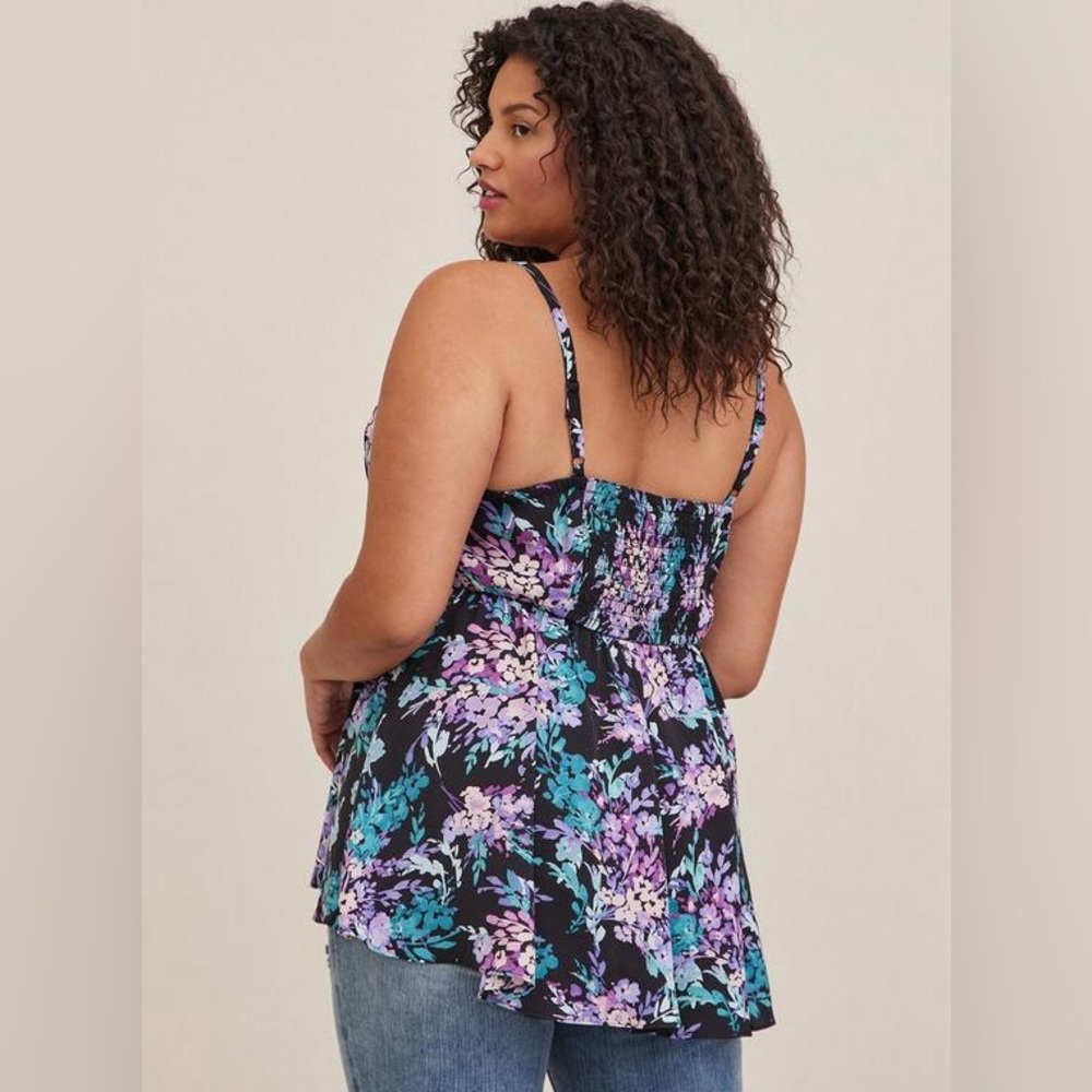 Torrid Women’s Tank Top Size 3XL Black With Floral Pattern V-Neck Smocked‎ Back - Picture 2 of 7